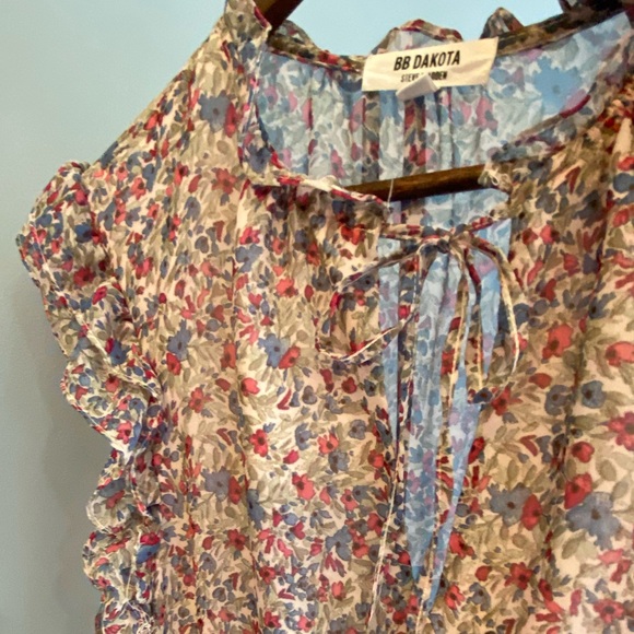 BB DAKATO by Steve Madden Floral Dress Size Large - Picture 4 of 9